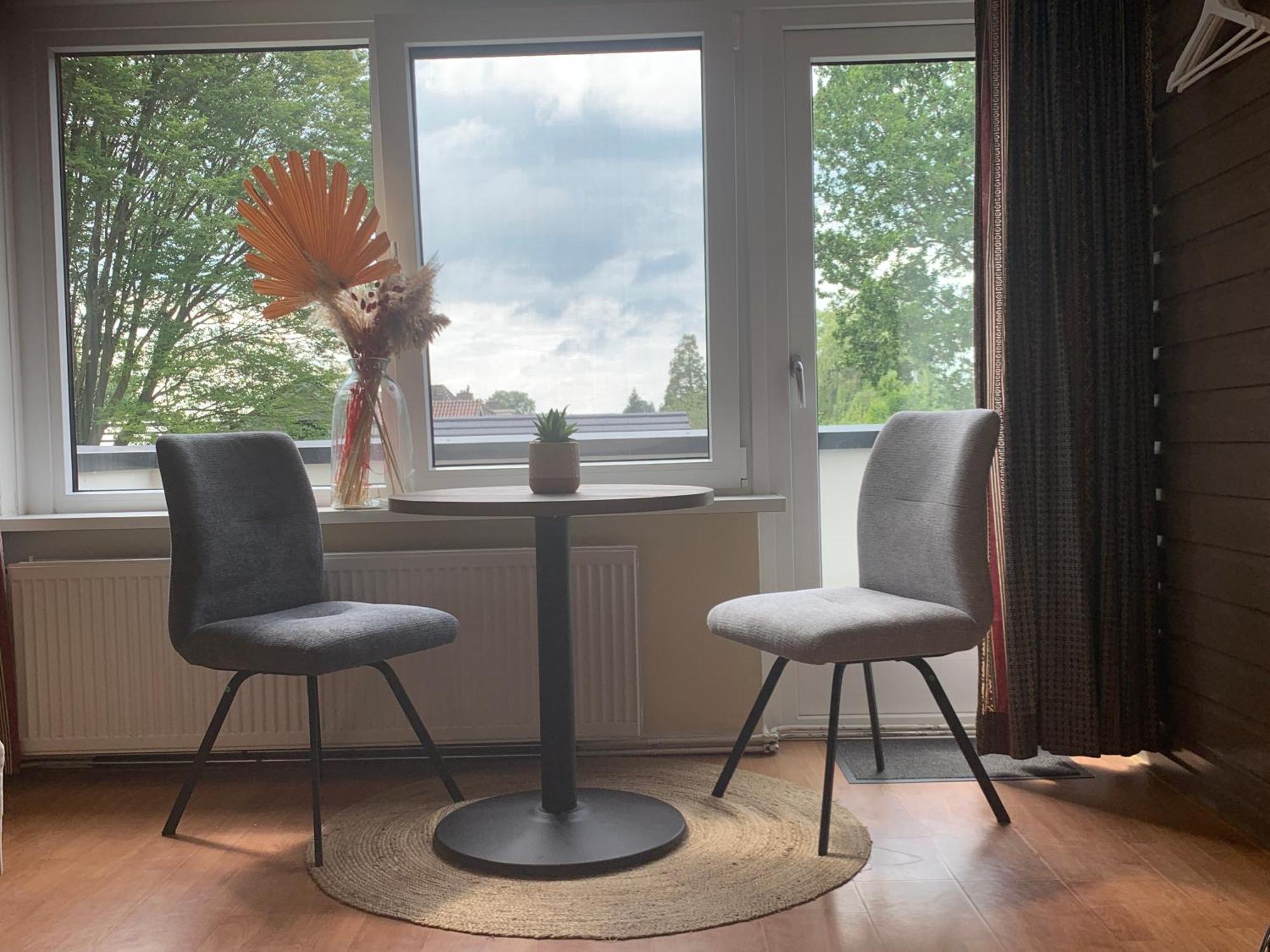 Comfortabele Familie Suite Met 2 Slk, Speelzolder, Balkon, Airco Den Ham Extérieur photo